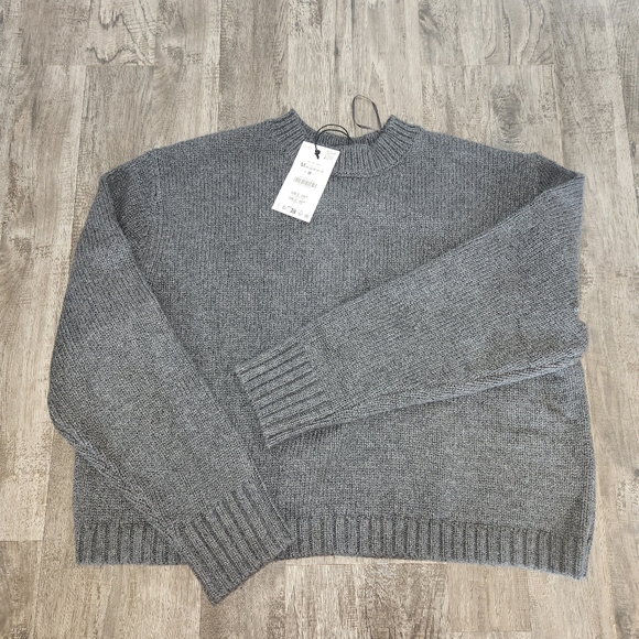 Zara Sweaters - Zara Grey Sweater